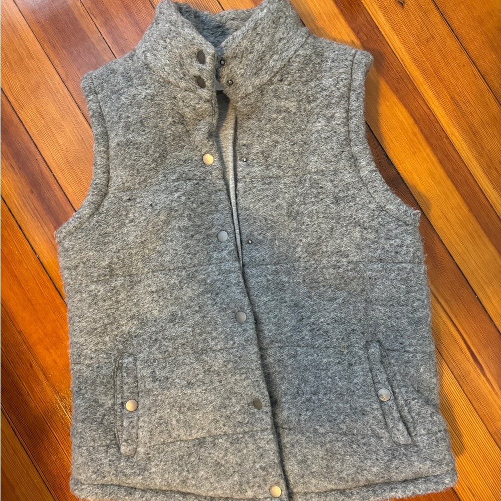 BB Dakota grey wool vest